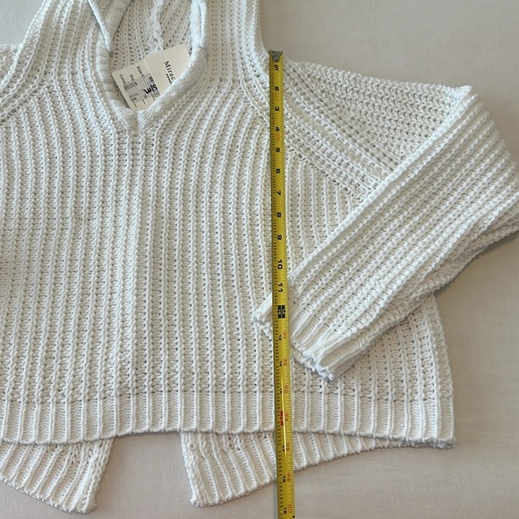 NWT Miracle Knit Hooded Pullover in White Size S/M - Picture 11 of 15